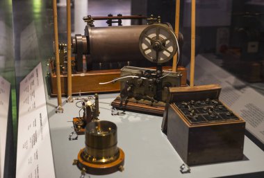  Milan, İtalya - 6 Haziran 2018: teknolojik Teknik Müzesi adlı sonra Leonardo Da Vinci departmanı, gelişim, iletişim ve telekomünikasyon Fuarı. 