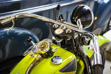 Münih, Almanya - 26 Kasım 2018: topluluğu tarihsel olarak bilinen ve Münih ulaşım Müzesi (Deutsches Museum Verkehrszentrum Araçlar).