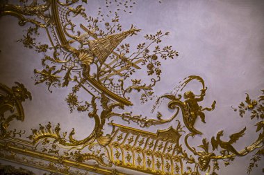 Münih, Almanya - 27 Kasım 2018: altın alçı dekorasyon iç Müzesi ikamet (Münih Residenz), Bavyera krallar.