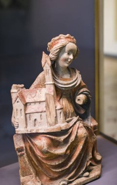 Münih, Almanya - 27 Kasım 2018: Sergi heykel din ve dini Münih da Bavarian National Museum tesislerinde iç gelişimini tarihinin sunar. 