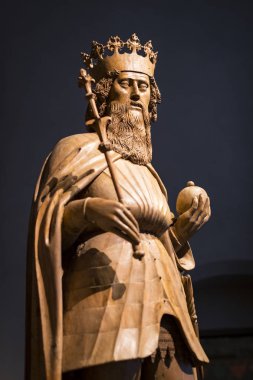 Münih, Almanya - 27 Kasım 2018: Sergi heykel din ve dini Münih da Bavarian National Museum tesislerinde iç gelişimini tarihinin sunar. 