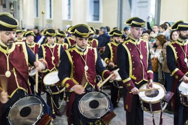Madrid, İspanya - 28 Mart, 2018: günahkarlar Madrid sokaklarında boyunca tabii kutsal hafta içi Katolik dini ve geleneksel meslek siparişler. 