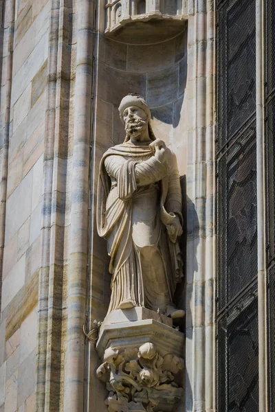 Июня 2018 Милан Италия Скульптуры Святых Мучеников Украшающих Миланский Собор — стоковое фото