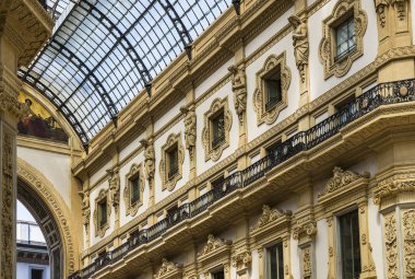 Milan, İtalya - 2 Haziran 2018: öğeleri ve mimari Milano Victor Emmanuel II Galerisi ayrıntılarını. 
