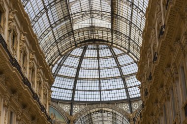 Milan, İtalya - 2 Haziran 2018: öğeleri ve mimari Milano Victor Emmanuel II Galerisi ayrıntılarını. 