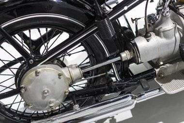 Münih, Almanya - 24 Kasım 2018: Sergi ve başarıları otomobil ve motosiklet Bmw Müzesi'nde efsanevi modellerinin ve sergiler. 