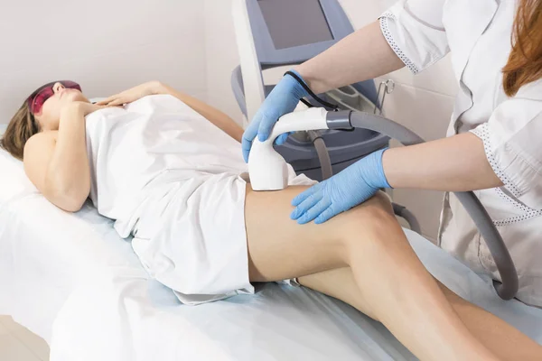 Process Laser Depilation Female Limbs Beauty Salon — Stock Photo, Image