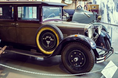 Münih, Almanya - 26 Kasım 2018: topluluğu tarihsel olarak bilinen ve Münih ulaşım Müzesi (Deutsches Museum Verkehrszentrum Araçlar). 