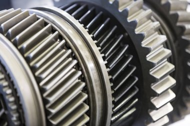 Yeni metal araba parçaları kadar yakın çekim