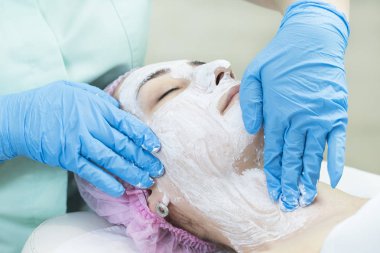 İşlem kozmetik maskesi masaj ve Cilt Bakımı Güzellik Salonu 