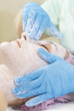 İşlem kozmetik maskesi masaj ve Cilt Bakımı Güzellik Salonu 