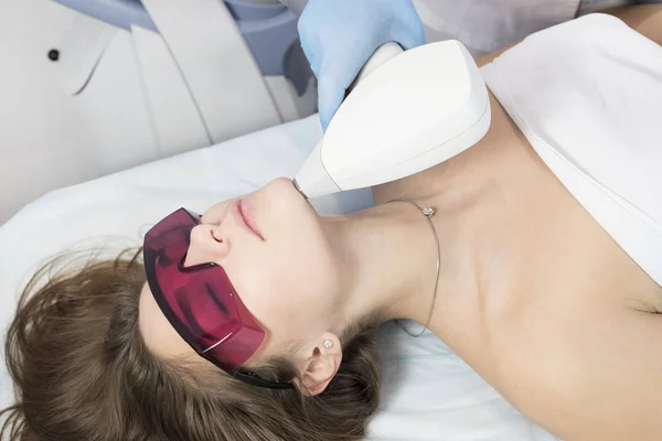 Process Laser Depilation Female Limbs Beauty Salon — Stock Photo, Image