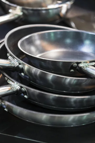 Several New Metal Pans Shot Close Kitchen — Stock Photo, Image