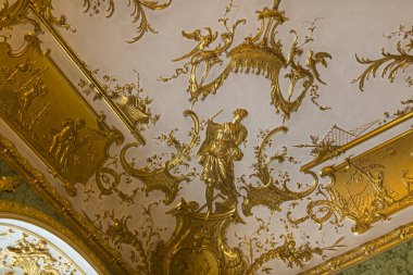 Münih, Almanya - 27 Kasım 2018: altın alçı dekorasyon iç Müzesi ikamet (Münih Residenz), Bavyera krallar. 