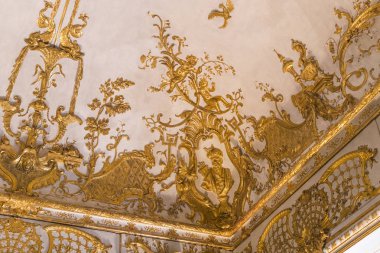 Münih, Almanya - 27 Kasım 2018: altın alçı dekorasyon iç Müzesi ikamet (Münih Residenz), Bavyera krallar. 