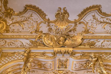 Münih, Almanya - 27 Kasım 2018: altın alçı dekorasyon iç Müzesi ikamet (Münih Residenz), Bavyera krallar. 