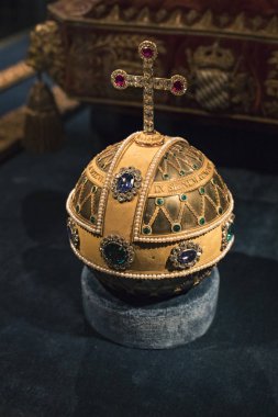 MÜZİK, Almanya - 27 Kasım 2018: Bavyera krallarının Münih 'teki Bavyera krallığının konutundaki hazineleri ve eserleri. 