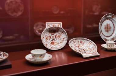 Münih, Almanya-27 Kasım 2018: Münih Bavyera Krallığı ikamet Bavyera kralların Çin porselen koleksiyonu.