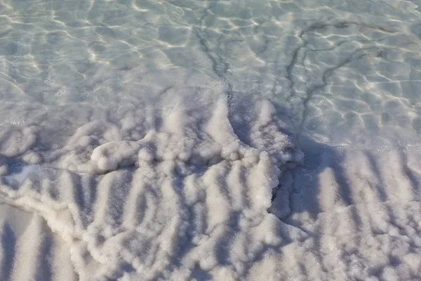 死海盐存款石头白色晶体 — 图库照片