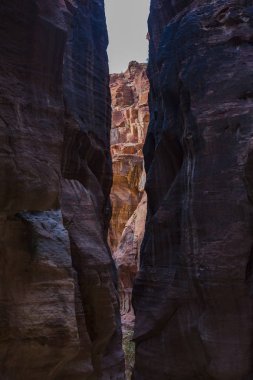 Antik kaya şehir Petra'dan Jordan turistik içinde terk edilmiş. 