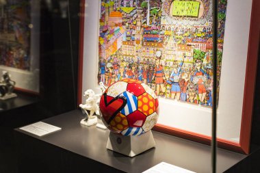 Münih, Almanya - 25 Kasım 2018: Başarıları Müzesi futbol kulübü Munich Bavyera Allianz Arena topraklarında bulunan.