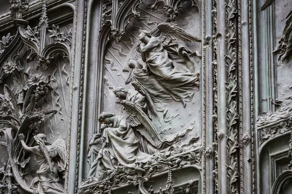 Juin 2018 Milan Italie Sculptures Saints Martyrs Décorant Cathédrale Milan — Photo