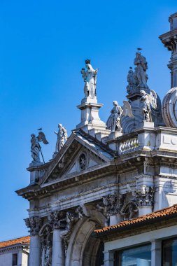 Şehir Venedik İtalya kanallar sokaklarında evlerin mimari unsurları. 