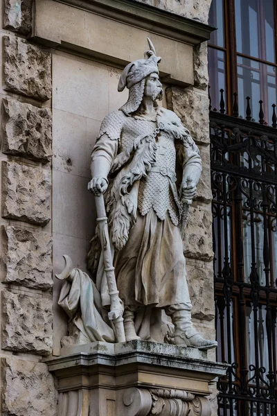 Statue Che Ornano Facciata Della Biblioteca Nazionale Austriaca — Foto Stock
