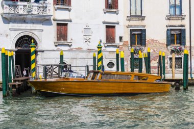 İtalya, Venedik-5 Eylül, 2018: Venedik kanalları boyunca yürüyen bir dizi görüntü, kentin mimari peyzaj zemin karşı.