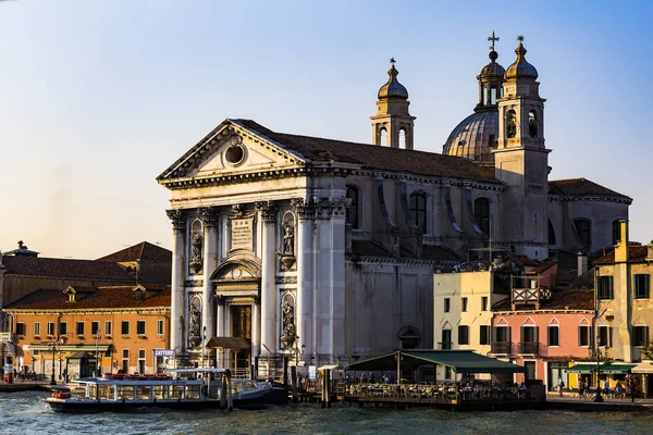 Italy Venice Сентября 2018 Серия Изображений Идущих Каналам Венеции Фоне — стоковое фото