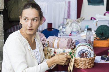 Budapeşte, Macaristan - 19 Ağustos 2017: Geleneksel halk Saint Istvn ve halk ustaları ile Macaristan ekmek ilk adil. Budapeşte. Macaristan 