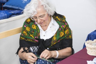 Budapeşte, Macaristan - 19 Ağustos 2017: Geleneksel halk Saint Istvn ve halk ustaları ile Macaristan ekmek ilk adil. Budapeşte. Macaristan 