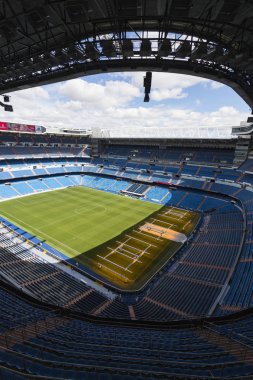 MADRID, İspanya - 25 Mart 2018: Real Madrid Futbol Kulübü Kraliyet Stadyumu Tribünleri . 