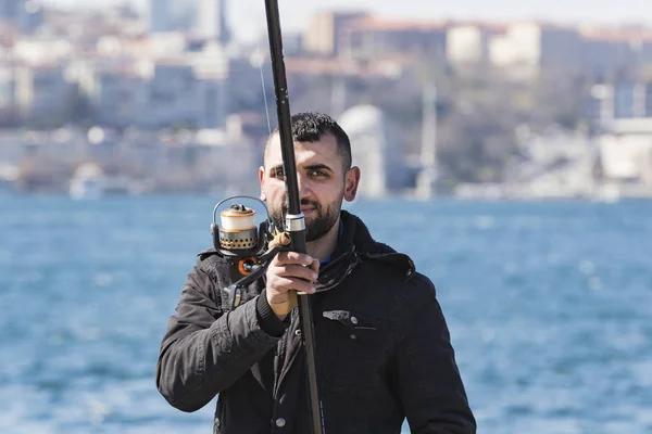 Istanbul Turquia Abril 2017 Pescadores Estão Pescando Nas Margens Bósforo — Fotografia de Stock