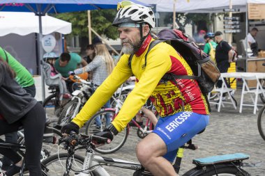 Kharkiv, Ukrayna - 20 Mayıs, 2018: yıllık bahar şehir Bisiklete binme tatil ve şehrin sokaklarında bisiklet. 