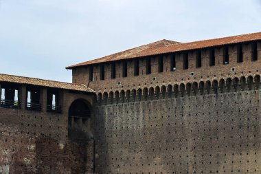 Milano 'daki Sforza Kalesi' nin mimarisinin elementleri.. 