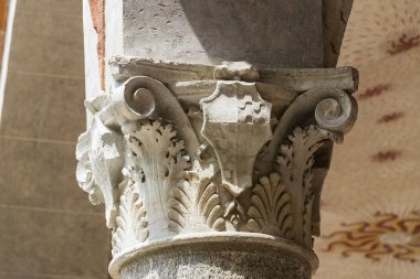 Milano 'daki Sforza Kalesi' nin mimarisinin elementleri.. 