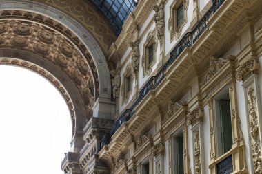 Milan, İtalya - 2 Haziran 2018: öğeleri ve mimari Milano Victor Emmanuel II Galerisi ayrıntılarını. 