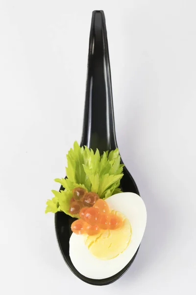 Cozinha Molecular Caviar Elementos Tiro Closeup Uma Colher Mesa Buffet — Fotografia de Stock