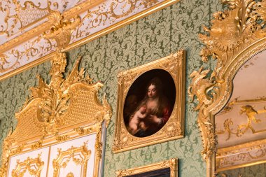 Münih, Almanya-27 Kasım 2018: müze Residenz (Münih Residenz) iç mobilya dekor unsurları, Bavyera kralları. 