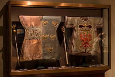 Vienna, AUSTRIA - 3 Eylül 2018: Viyana 'daki Habsburg Hanedan Müzesi Hofburg Sarayı' nın Hazinesi.