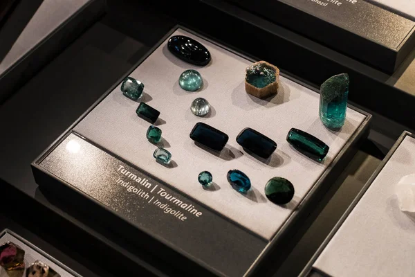 Vienna Austria September 2018 Exposition Precious Semiprecious Stones Processed Processed — Stock Photo, Image