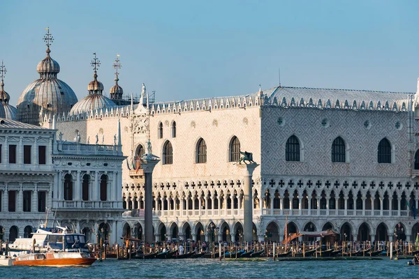 Itálie Venice Září 2018 Prvky Architektury Domů Ulicích Kanálů Města — Stock fotografie