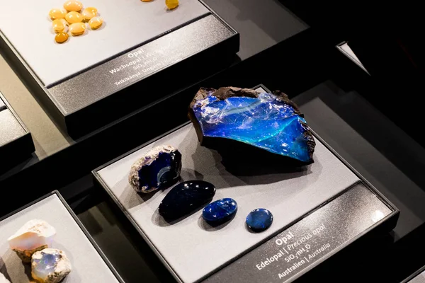 Vienna Austria September 2018 Exposition Precious Semiprecious Stones Processed Processed Stock Image