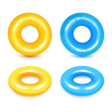 Beyaz arka planda yüzme halkaları. Su ve sahil için şişirilebilir plastik oyuncak ya da yolculuk güvenliği.