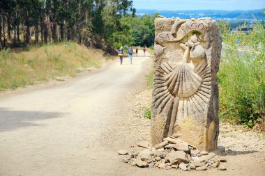Santiago de Compostela'ya Giden Yolda Yürüyen Hacılar