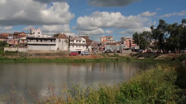 Madagaskar Antsirabe Afrika Arkitektur Pojkar Byggnad — Stockvideo