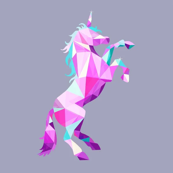 Unicorn Ajaib dengan gaya Low Poly. Ilustrasi poligonal geometris vektor - Stok Vektor