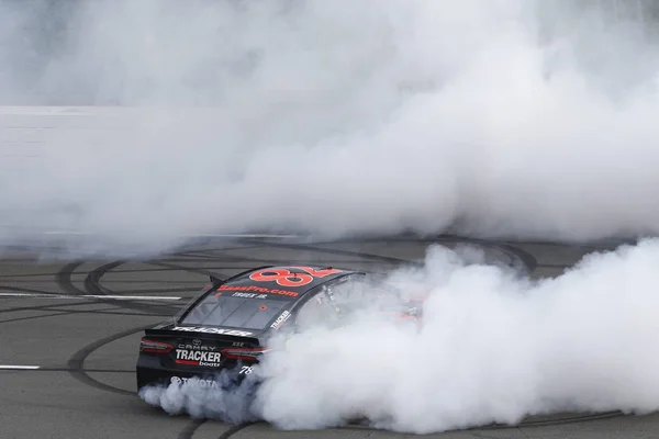 June 2018 Long Pond Pennsylvania Usa Martin Truex Celebrates Winning — Stock Photo, Image