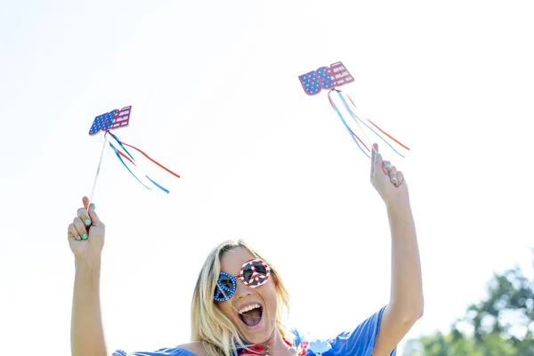 Patriotic Blonde Model Having Fun 4Th July Holiday — Stock Photo, Image